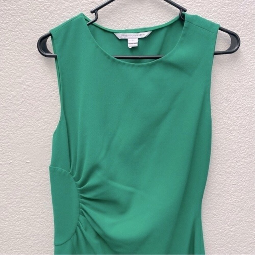 Diane von Furstenberg Dayna Emerald Green Ruched Dress Size 2 - Picture 4 of 6